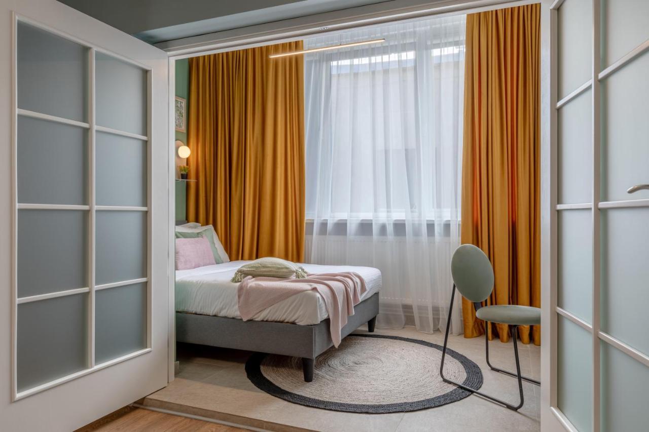 Holt - Dolce In Napoli Apartment Bucharest Luaran gambar